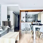 Moderno Piso En El Centro De Roses, Cerca De La Playa - Es-258-176