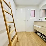 Moderno Piso En El Centro De Roses, Cerca De La Playa - Es-258-176 شقة روساس